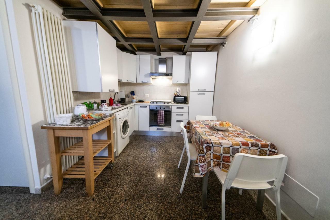 Appartement Anais' Loft- OSP. SANT'ORSOLA-FIERA à Bologne Extérieur photo