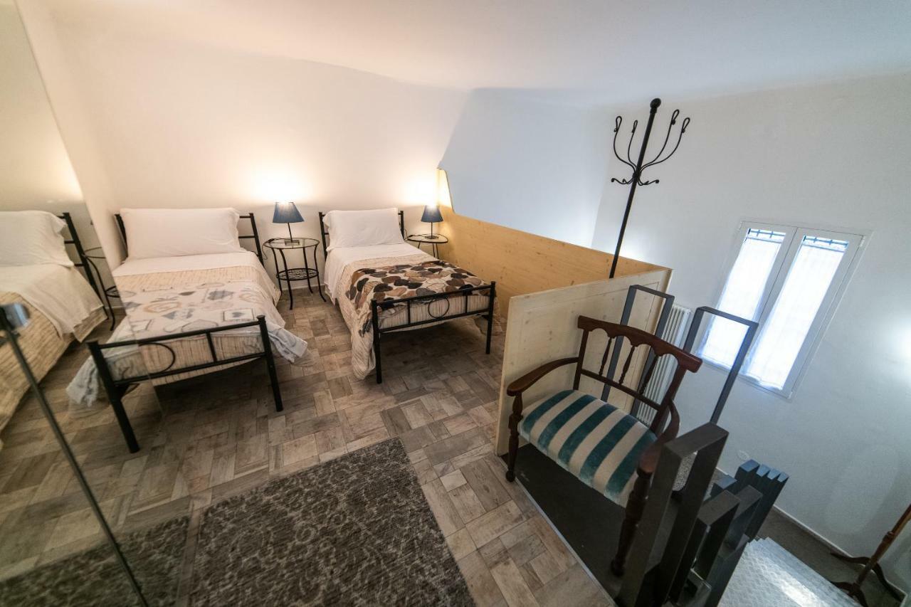Appartement Anais' Loft- OSP. SANT'ORSOLA-FIERA à Bologne Extérieur photo
